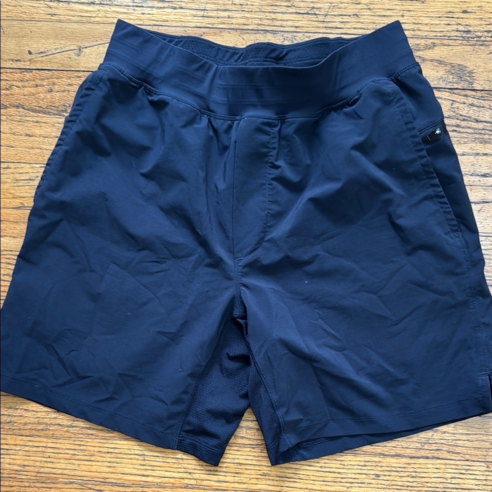Men's Fabletics Black Zipper Pocket Shorts
